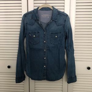 Gap Snap Denim Shirt SZ Small